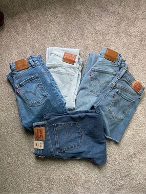 Levi's Women’s Ribcage Straight